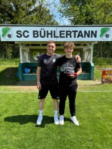 Torschützenkanone an Nick Schuska